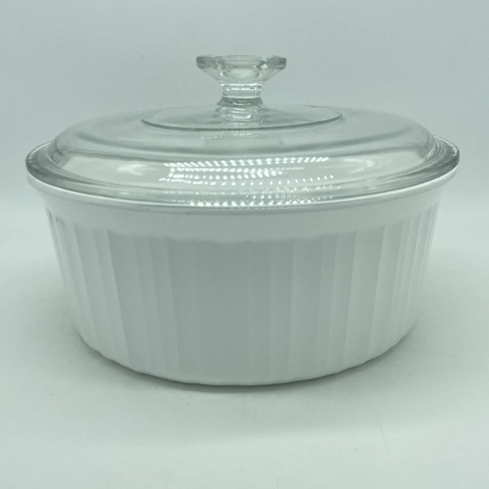 Corning Ware French White 2.5 Liter Round Casserole F-1-B With Lid